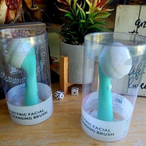 Electric Facial Cleansing Brush